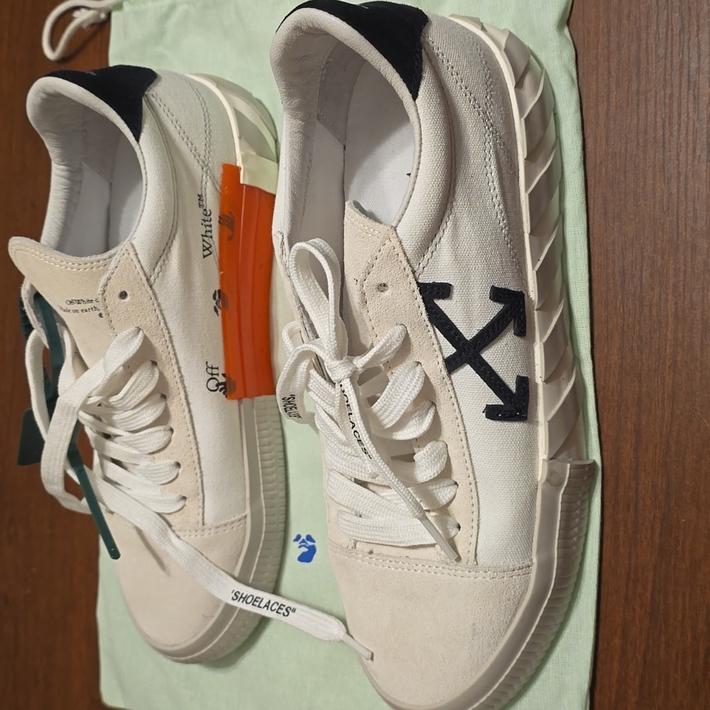 Off-White Cream and Black Sneakers with Orange Detail - Picture 4 of 7